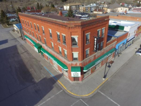 Hotels in Crowsnest Pass